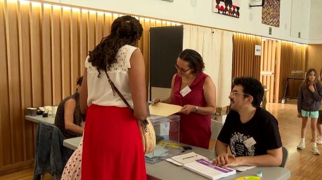 Esta vez vamos a empezar por política internacional. ¿Quién ganó la segunda vuelta de las elecciones en Francia?