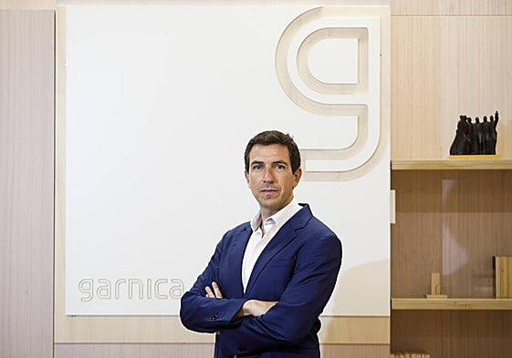 Álvaro González ha trabajado en la última década en Oriente Medio, África, Estados Unidos o Singapur para Cosentino, empresa española vinculada a la construcción.