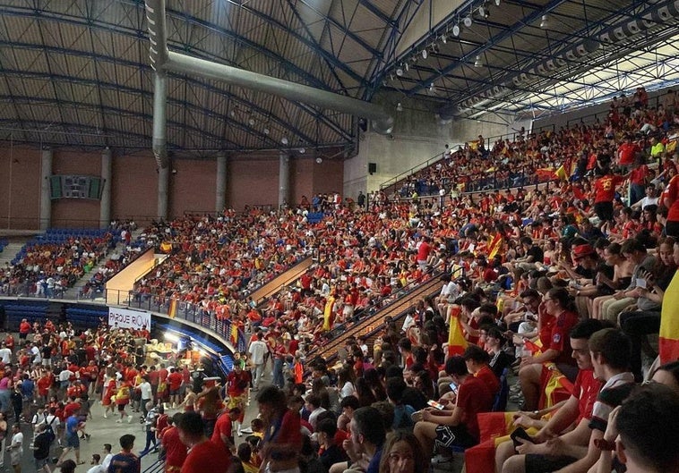 El Palacio, abarrotado por La Roja