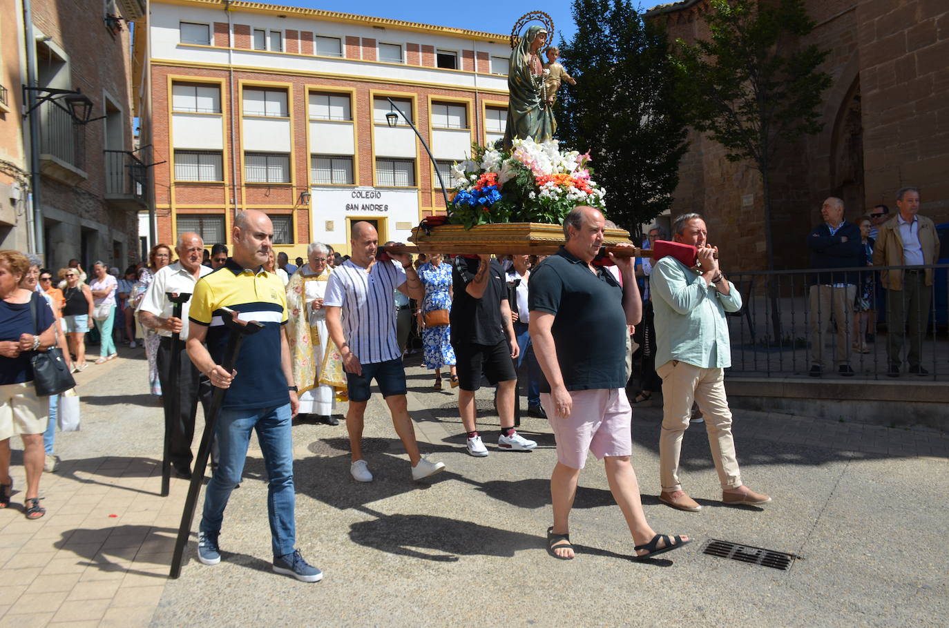 La mejores fotos de la procesión con la virgen del Planillo