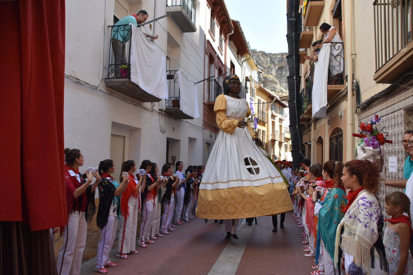 Búscate en las fiestas de Santa Ana de Cervera