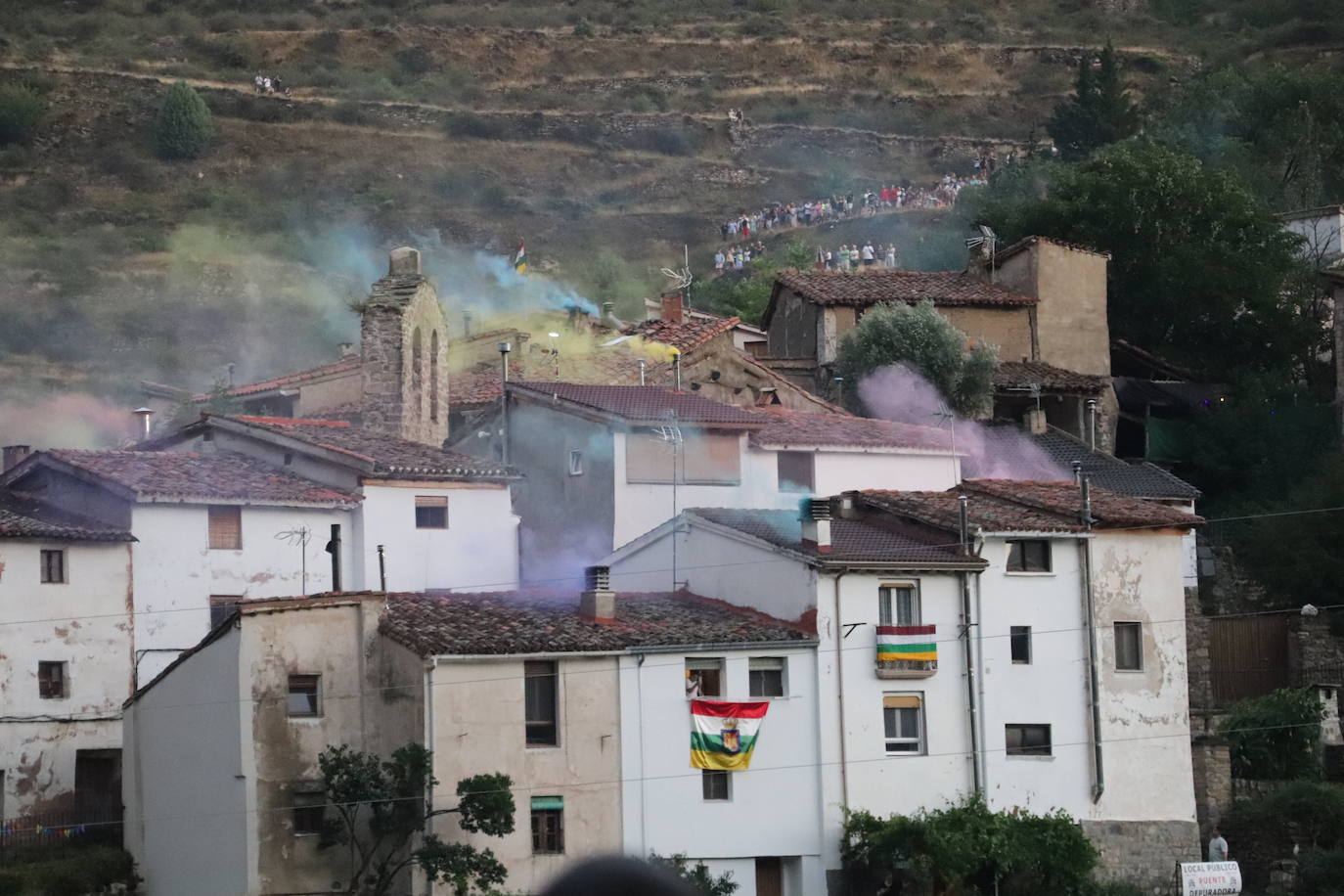 Fiesta del humo en Peroblasco