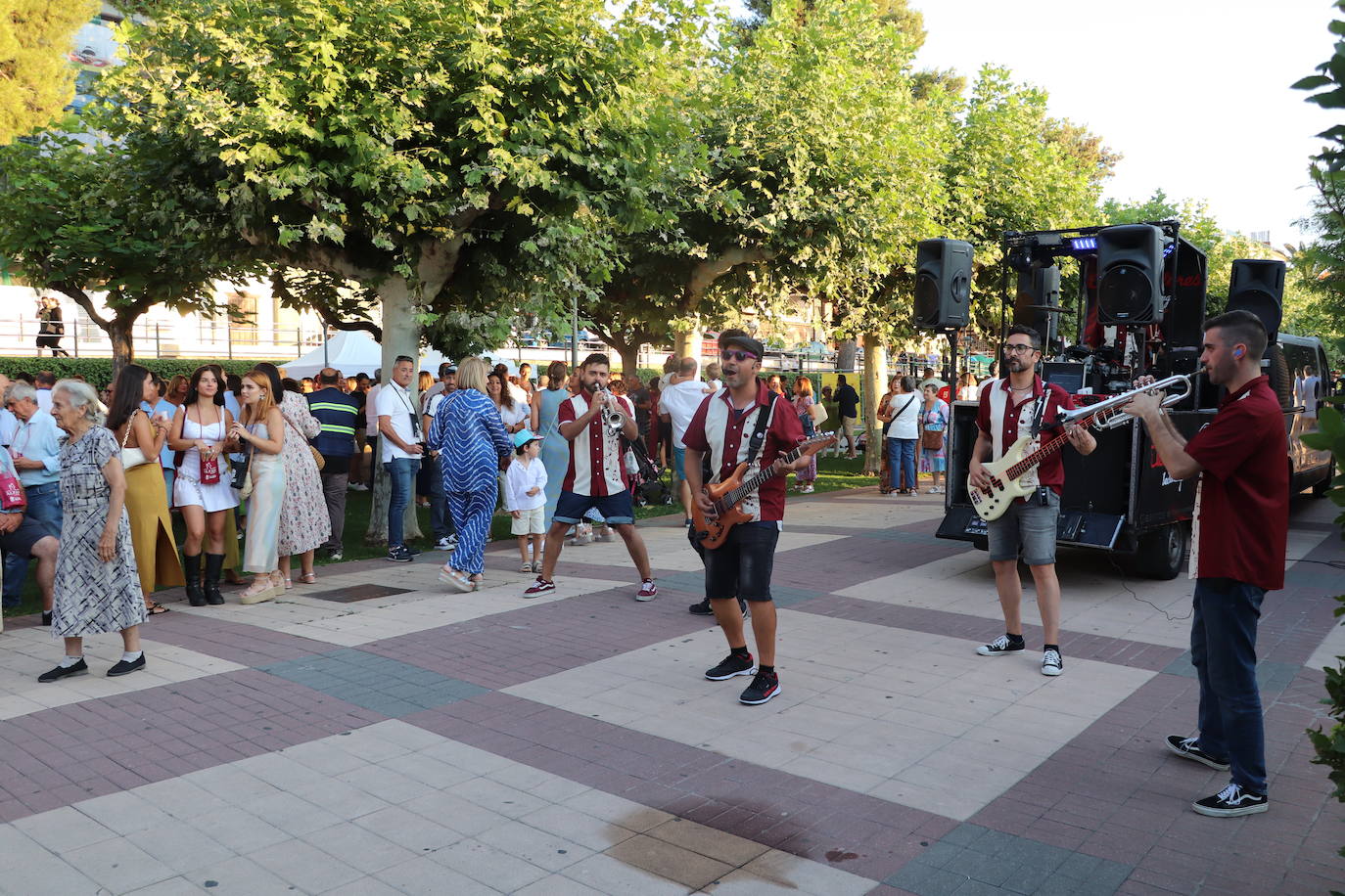 Búscate en la XIII Bodegas en la Calle