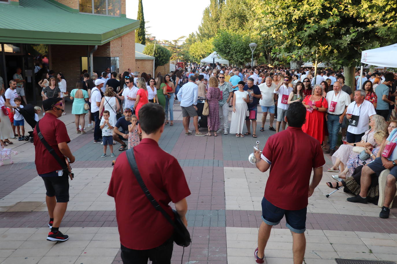 Búscate en la XIII Bodegas en la Calle