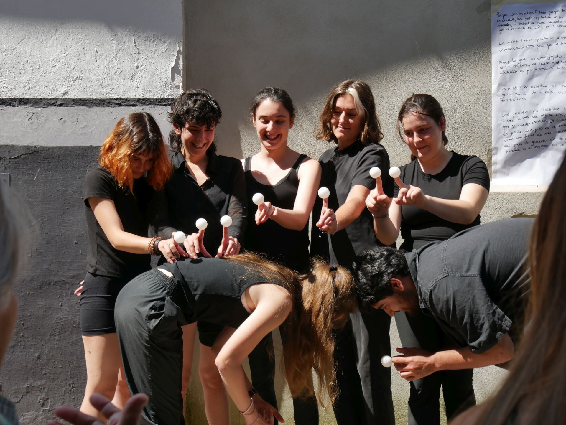 Escenario Vivo lleva el teatro callejero a Camprovín