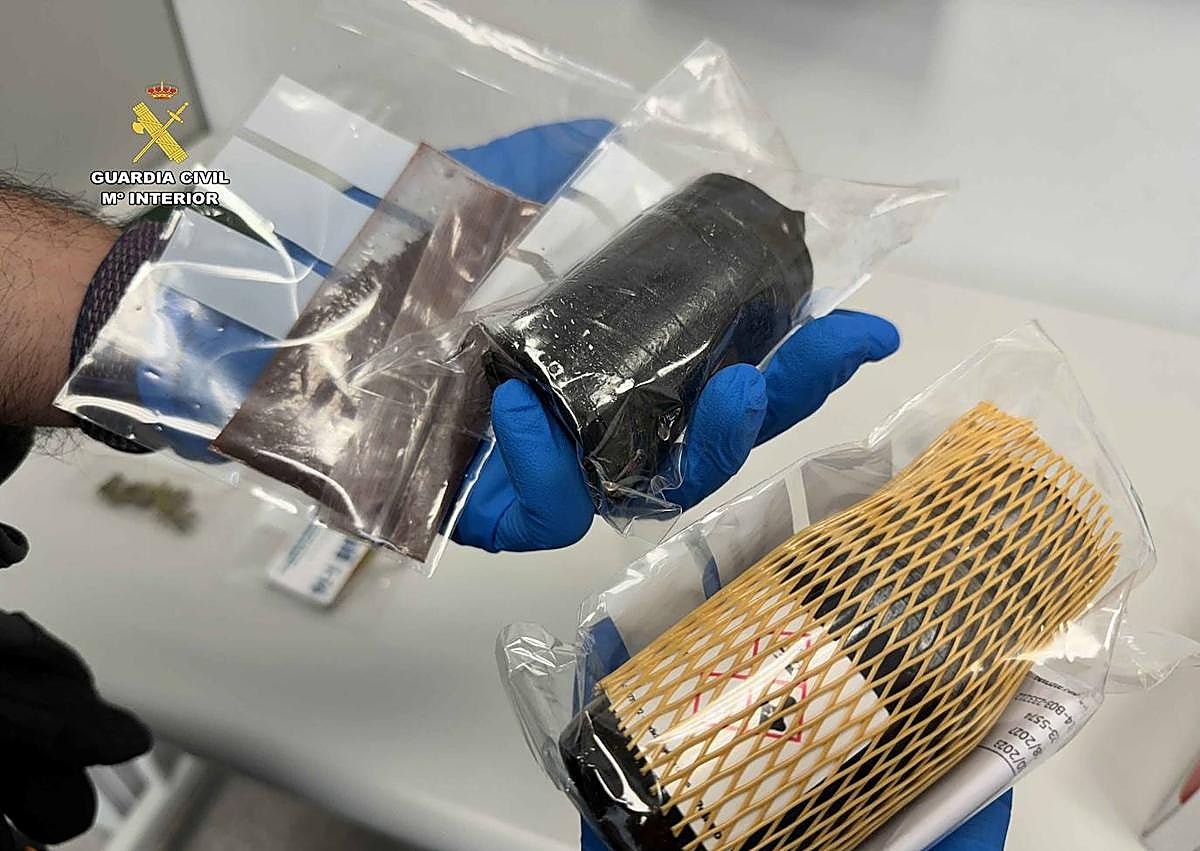 Imagen secundaria 1 - Detenido en Zarratón por resistencia, desobediencia, atentado a la autoridad y tráfico de drogas