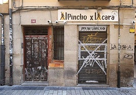 Precinto policial cautelar del 'Al Pincho x la cara' a la espera de la resolución del expediente abierto por el Ayuntamiento de Logroño.
