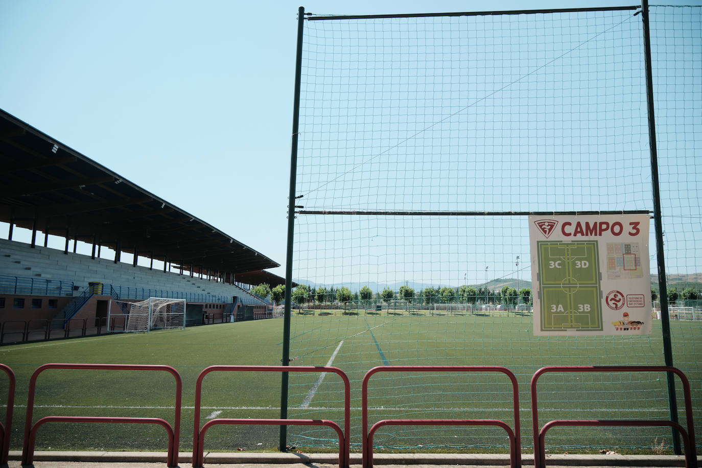 Actual campo 3 de Pradoviejo y próximo campo de fútbol 'Perico Escobal'.