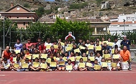 Ayer finalizó en Cervera el curso de tenis de verano.