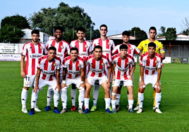 Once inicial con el que empezó el partido la SDLogroñés en el campo de La Caseta de Noja.