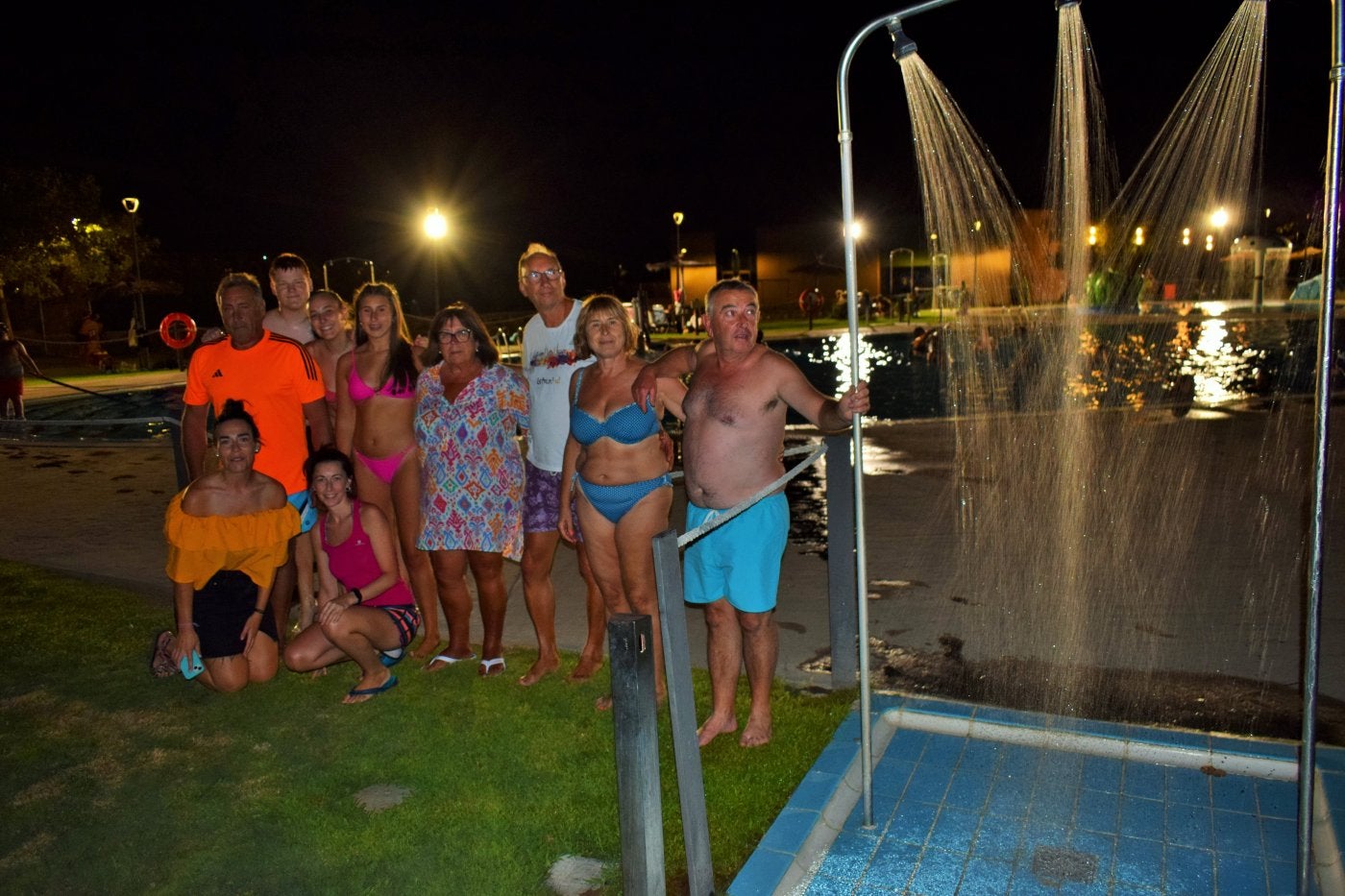 «Si vemos que van a subir las temperaturas, intentamos abrir las piscinas por la noche»