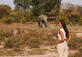 Leyre Gómez, en el Mole National Park de Ghana, donde se pueden ver elefantes en libertad.