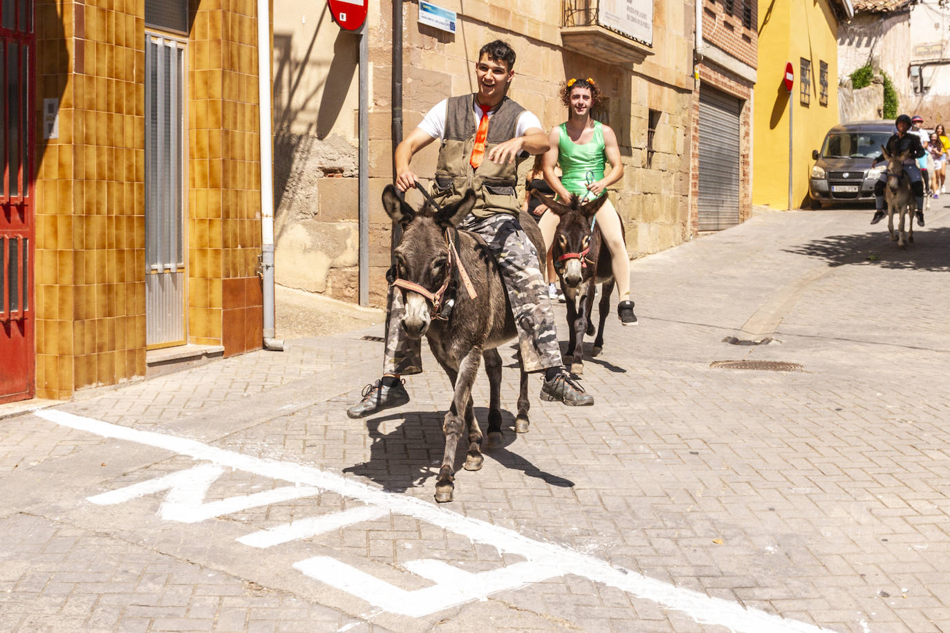 Las imágenes del paseo en burro de Tricio