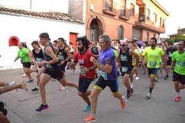 Héctor Miguel y Nayat Martínez ganan la X Carrera El Encierro de Aldeanueva