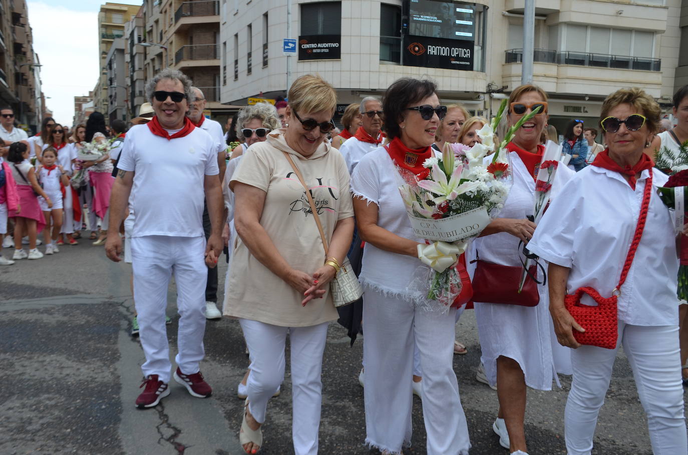 Las imágenes de la ofrenda de flores a los patronos en Calahorra