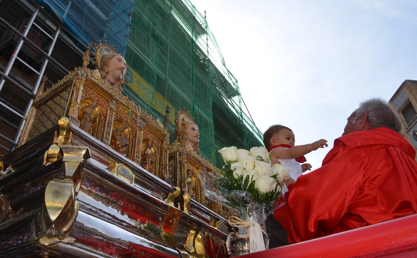 Procesión en honor a los santos de Calahorra