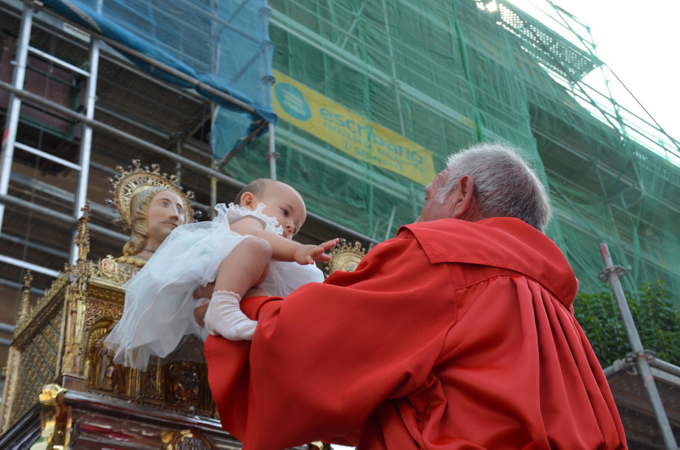 Procesión en honor a los santos de Calahorra