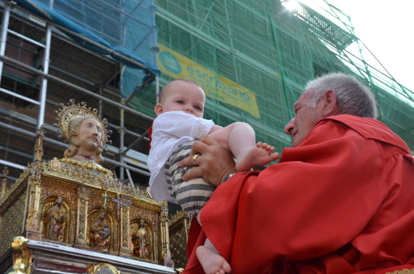Procesión en honor a los santos de Calahorra