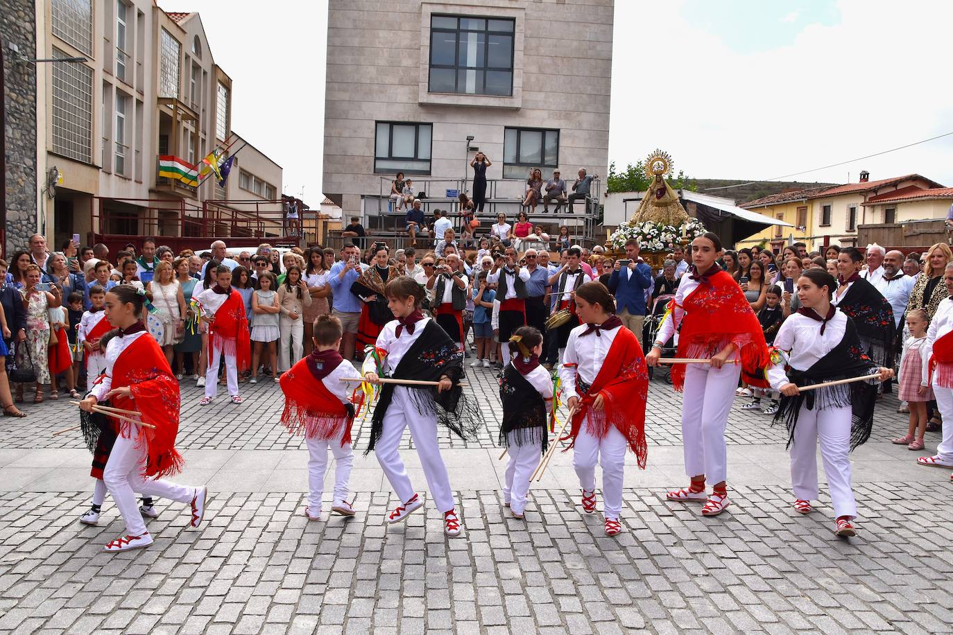 Procesión de la Virgen del Villar, en Igea