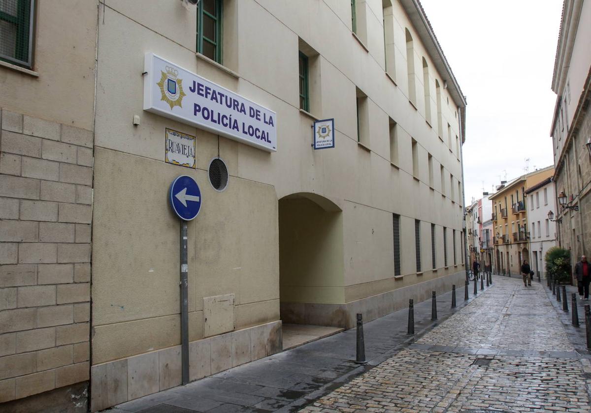 La Policía Local de Logroño impuso durante el fin de semana 36 denuncias por orinar en la vía pública