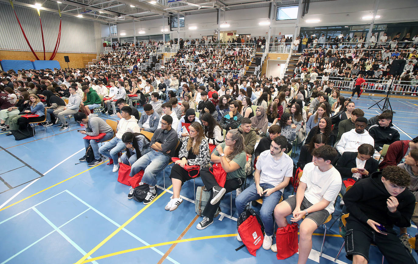 La UR da la bienvenida a sus nuevos alumnos