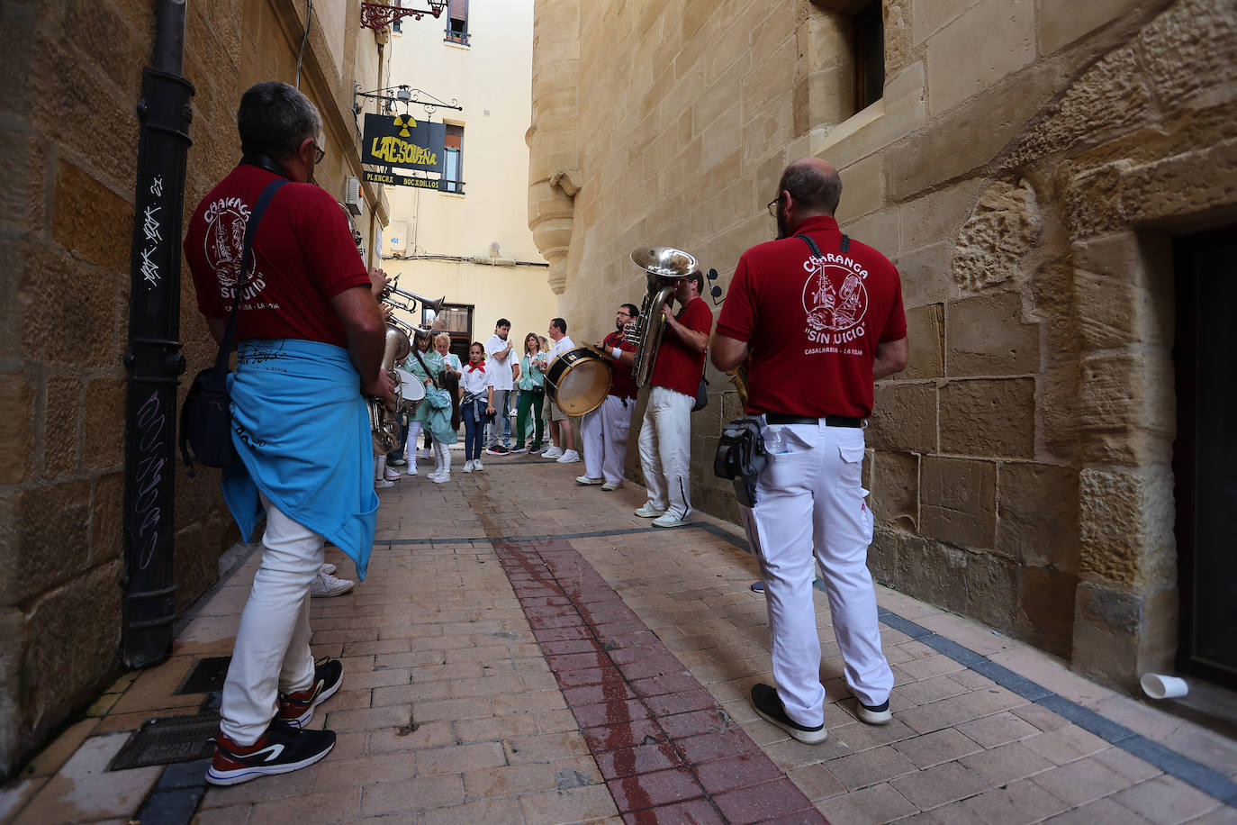 Imágenes del inicio de las fiestas de Haro a la Virgen de La Vega