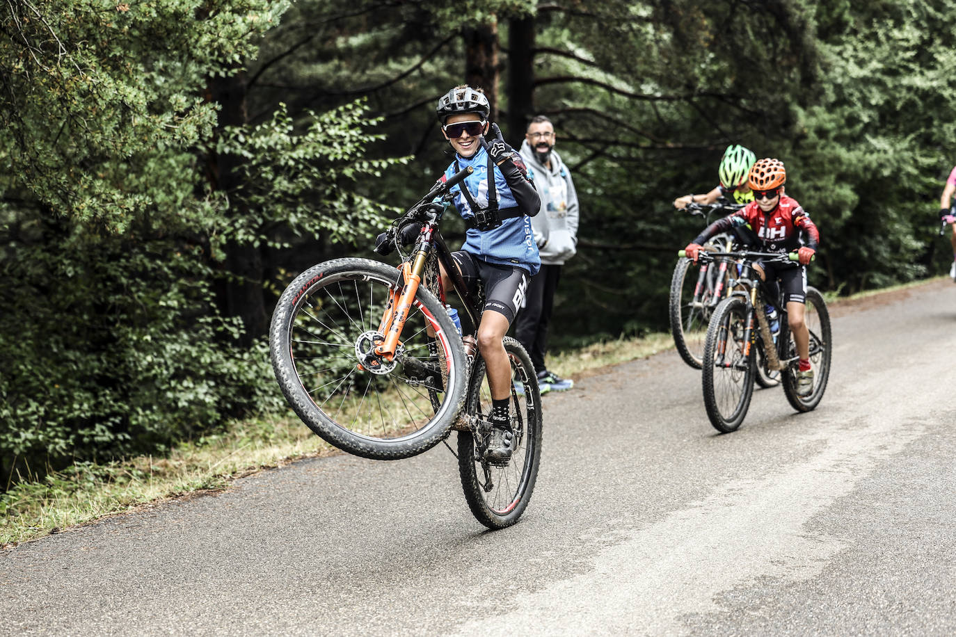 Las mejores fotos del paso de La Vuelta por Moncalvillo