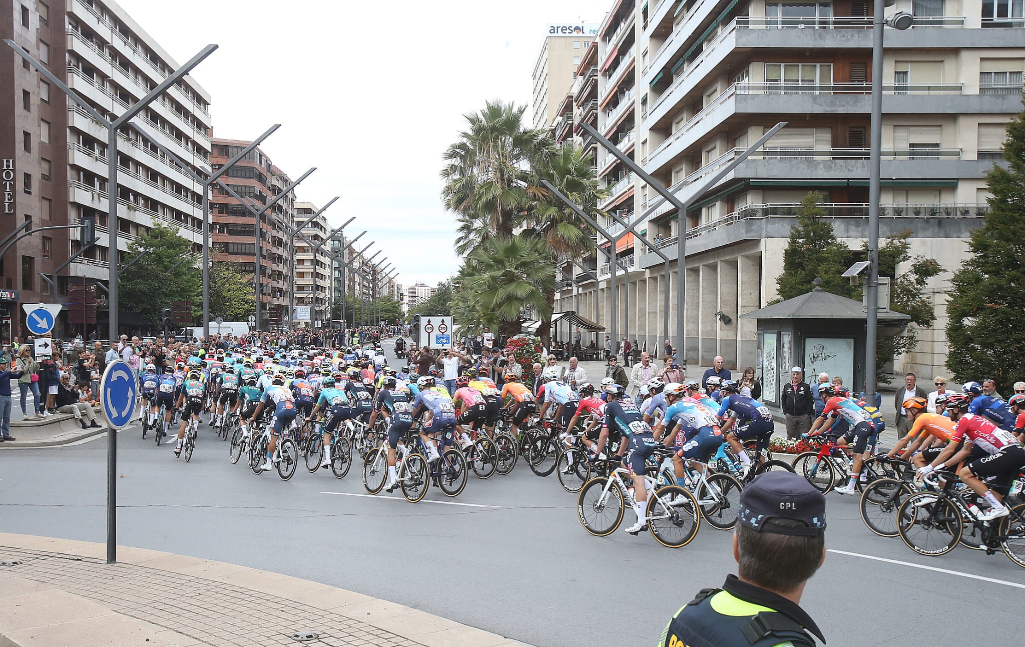 Salida de la Vuelta Ciclista en La Rioja