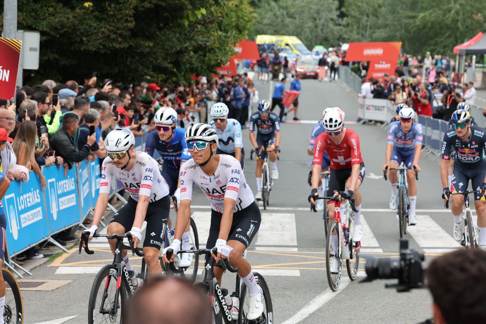 Salida de la Vuelta Ciclista en La Rioja