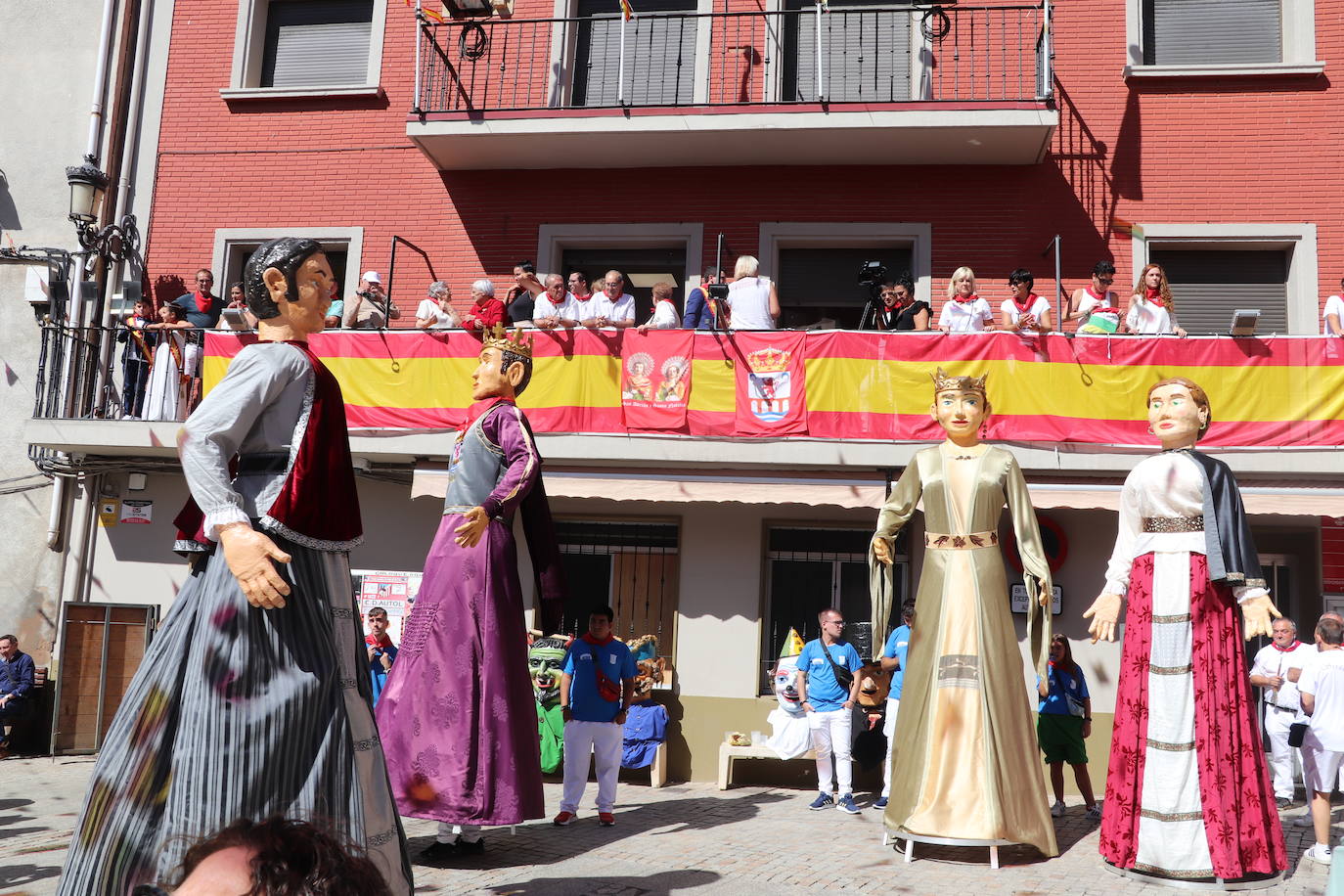 Autol arranca sus fiestas con el chupinazo