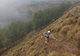 Una corredora en la subida de una edición anterior.