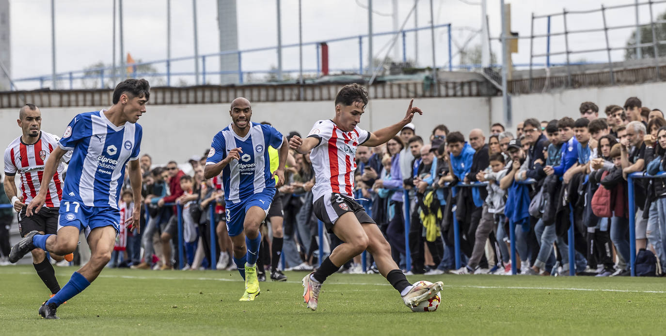 El encuentro Alavés-UD Logroñés