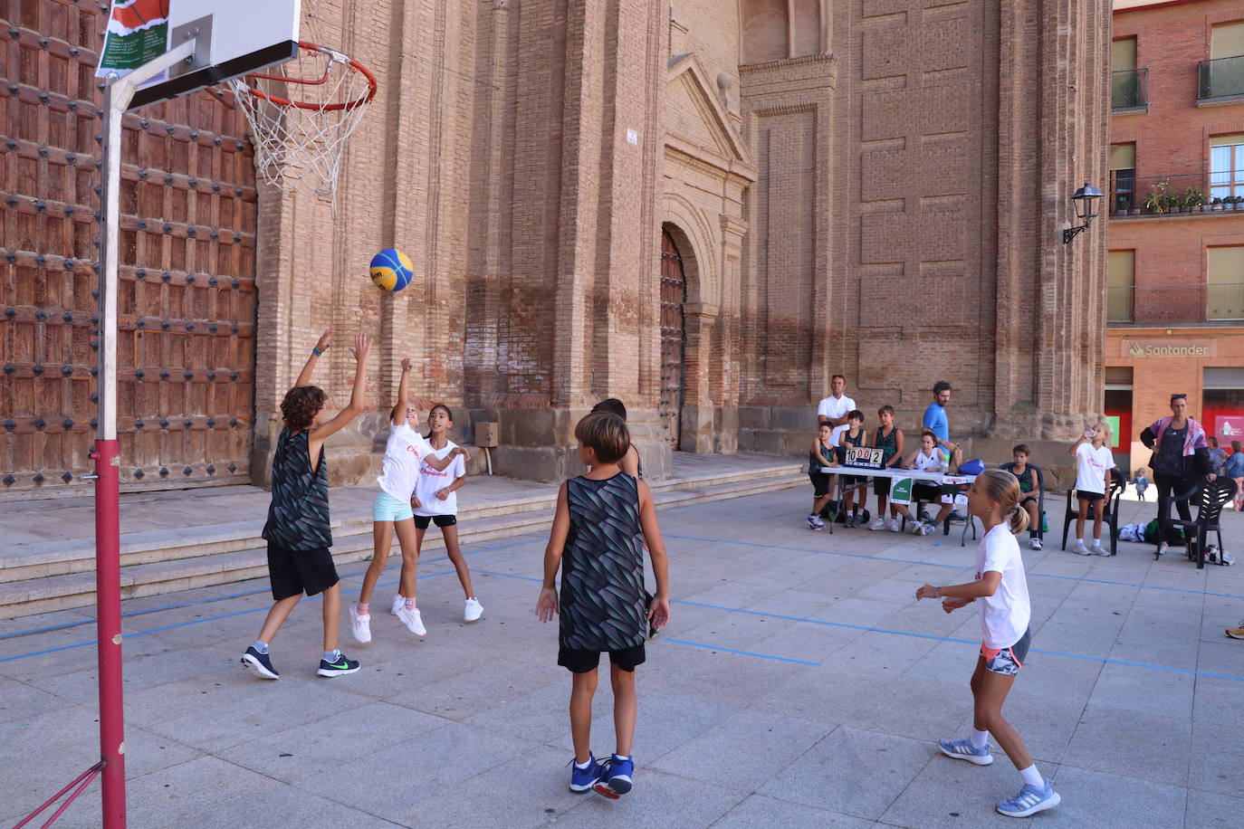 Alfaro celebra sus fiestas del Burgo