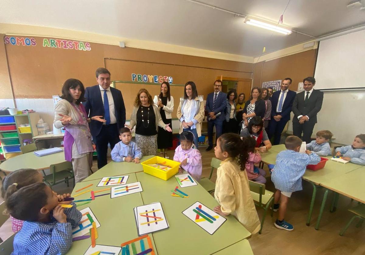 El curso arranca con récord de docentes pese a la caída de alumnos en Infantil, Primaria y ESO