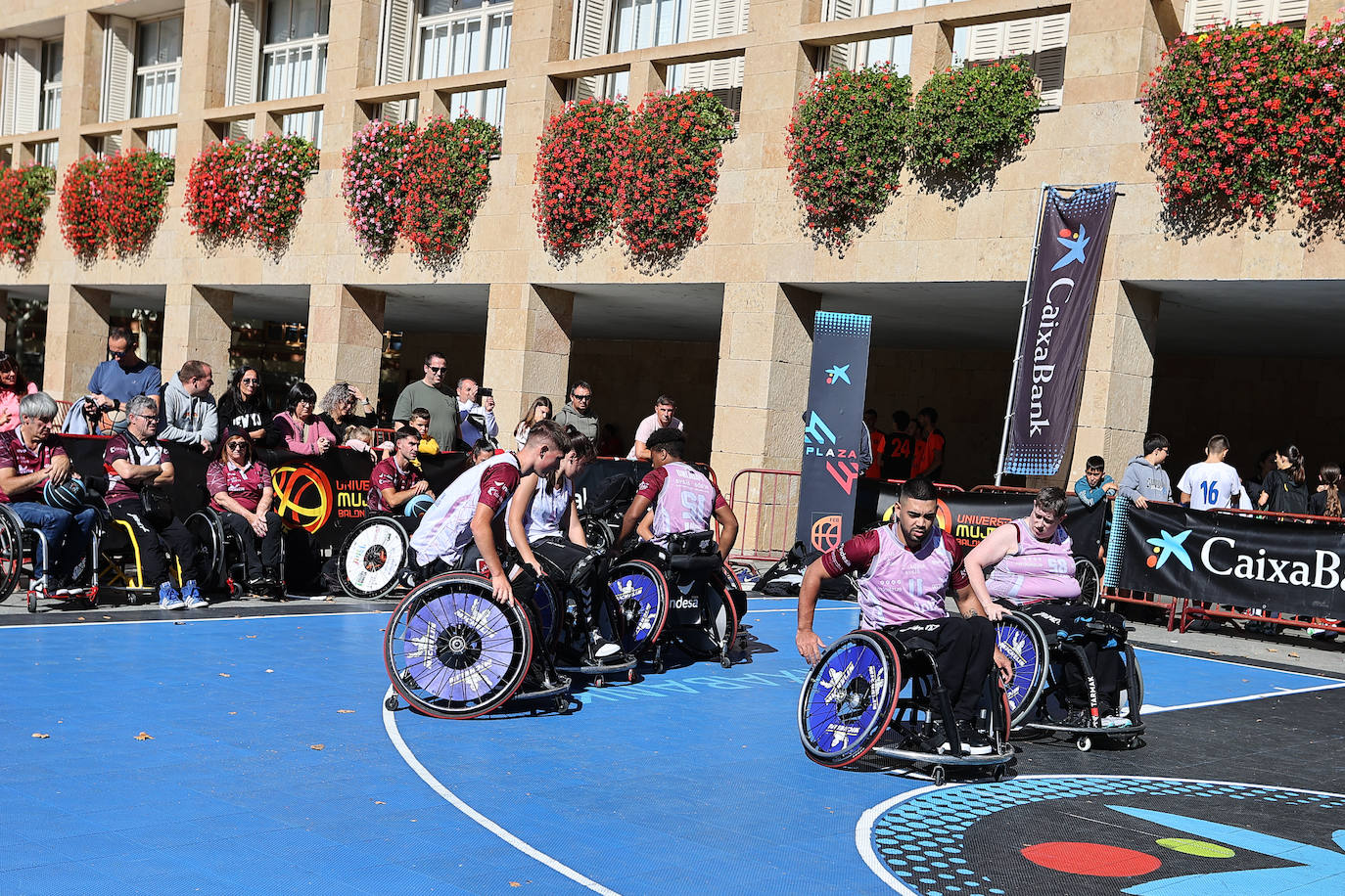 La plaza del Ayuntamiento de Logroño acoge el Plaza 3x3