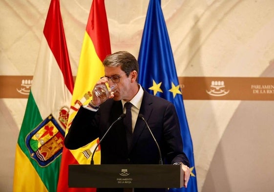 Capellán, durante su comparecencia en el Parlamento