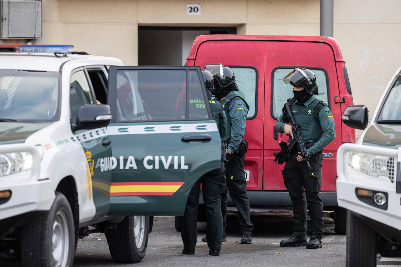 Redada y detención en la calle Ebro