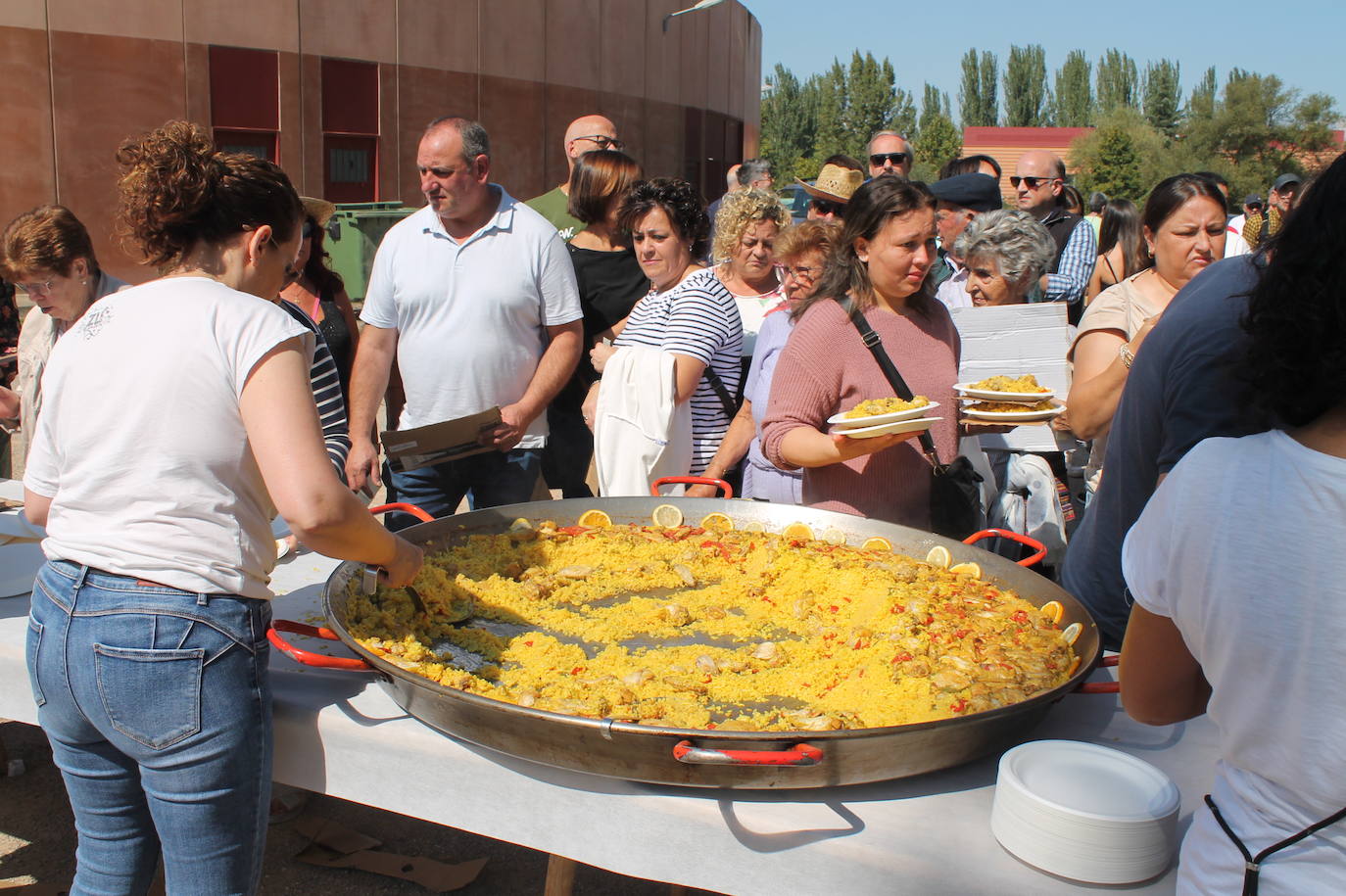 Nájera celebró el día de las paellas
