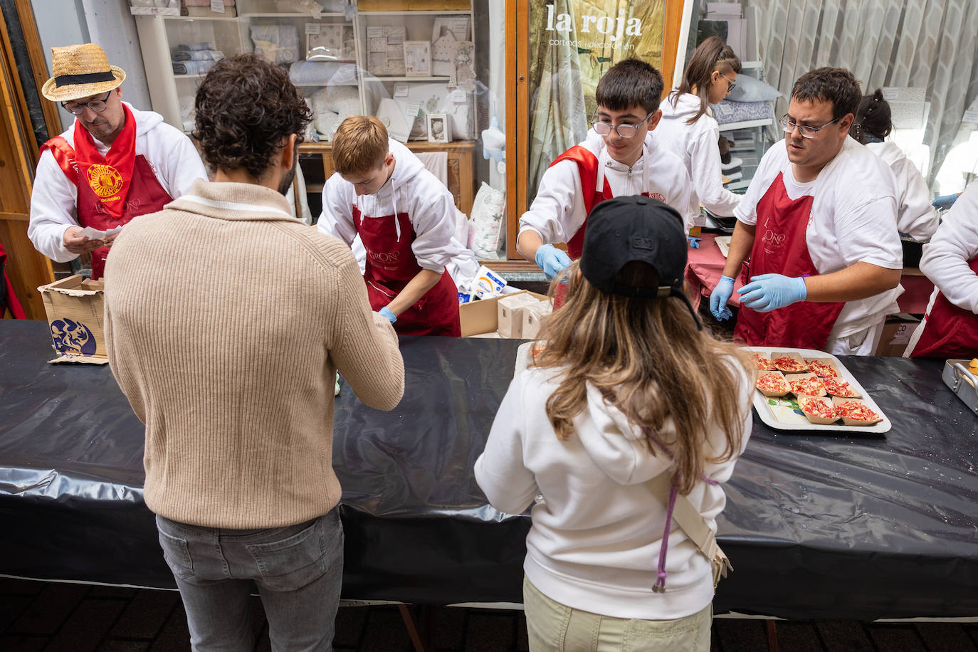 Salchichón, pimientos, huevos, chuletas... todas las degustaciones el día de San Mateo