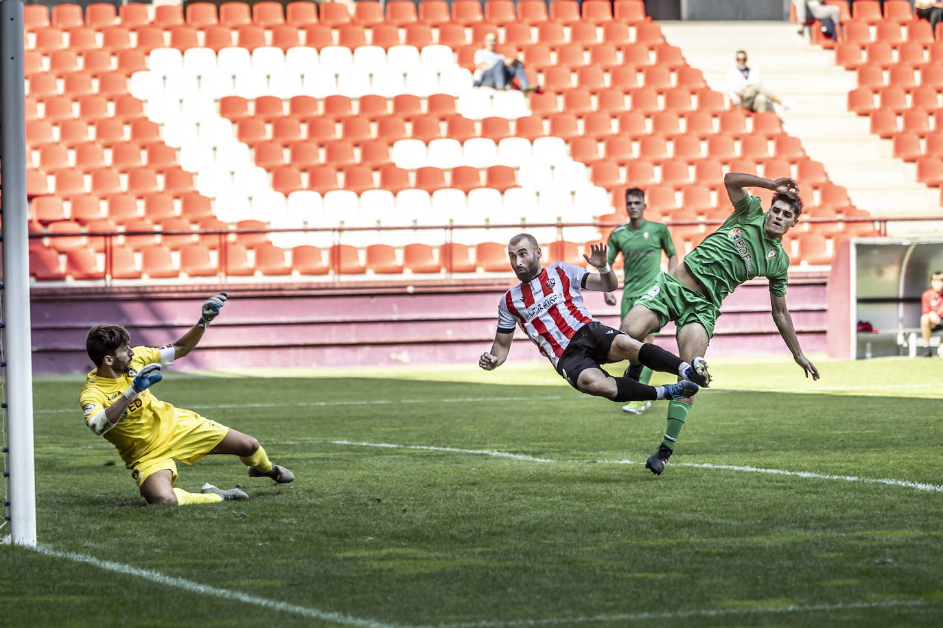 Las mejores imágenes de UD Logroñés - Gernika