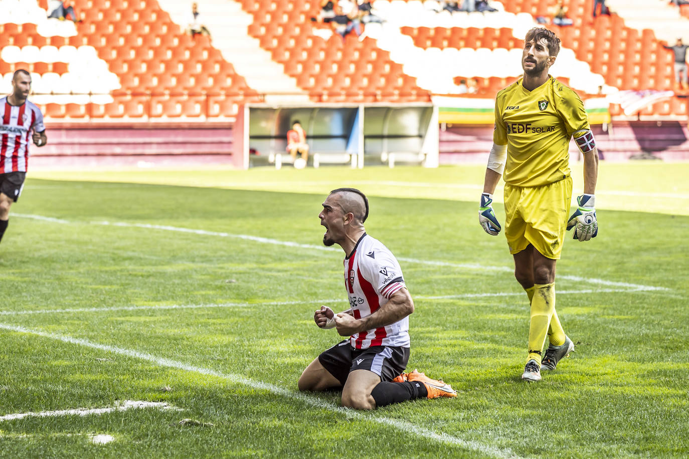 Las mejores imágenes de UD Logroñés - Gernika
