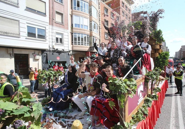 El desfile de carrozas, en imágenes