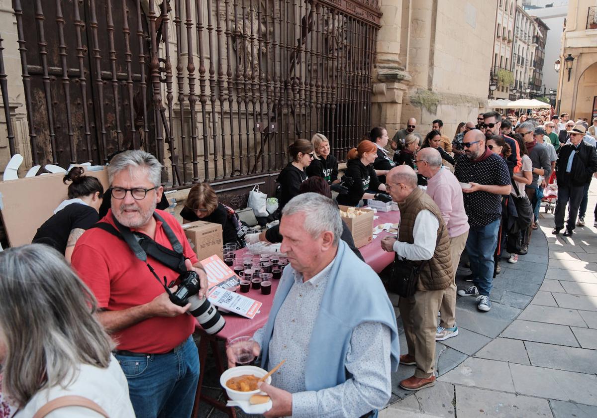 Degustación de caldereta riojana vegetal