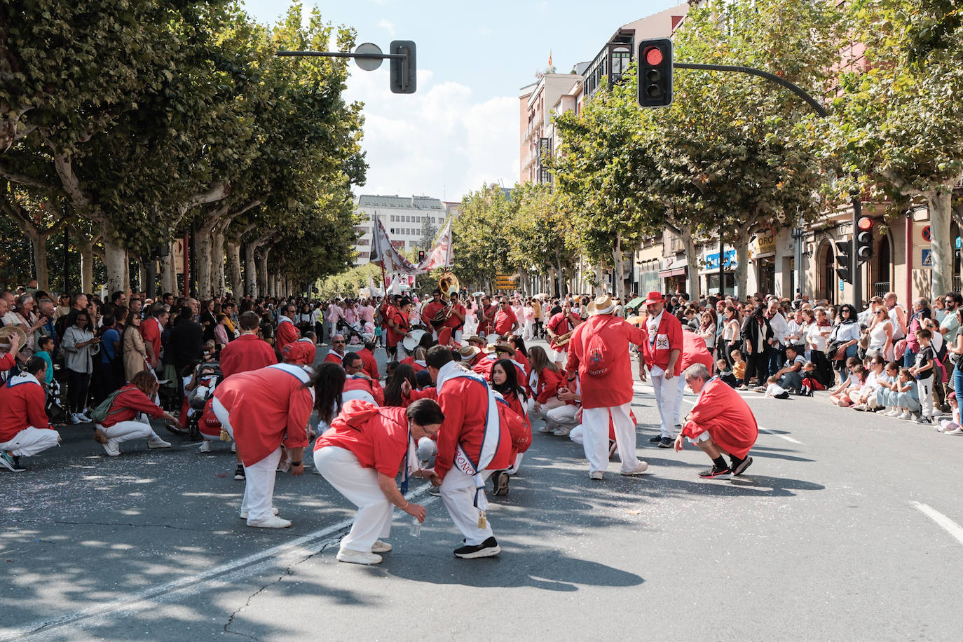 Desfile de peñas en las Carrozas