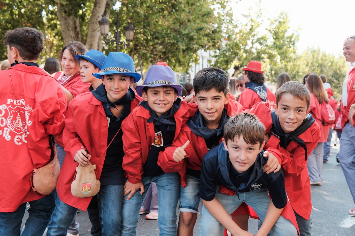Desfile de peñas en las Carrozas