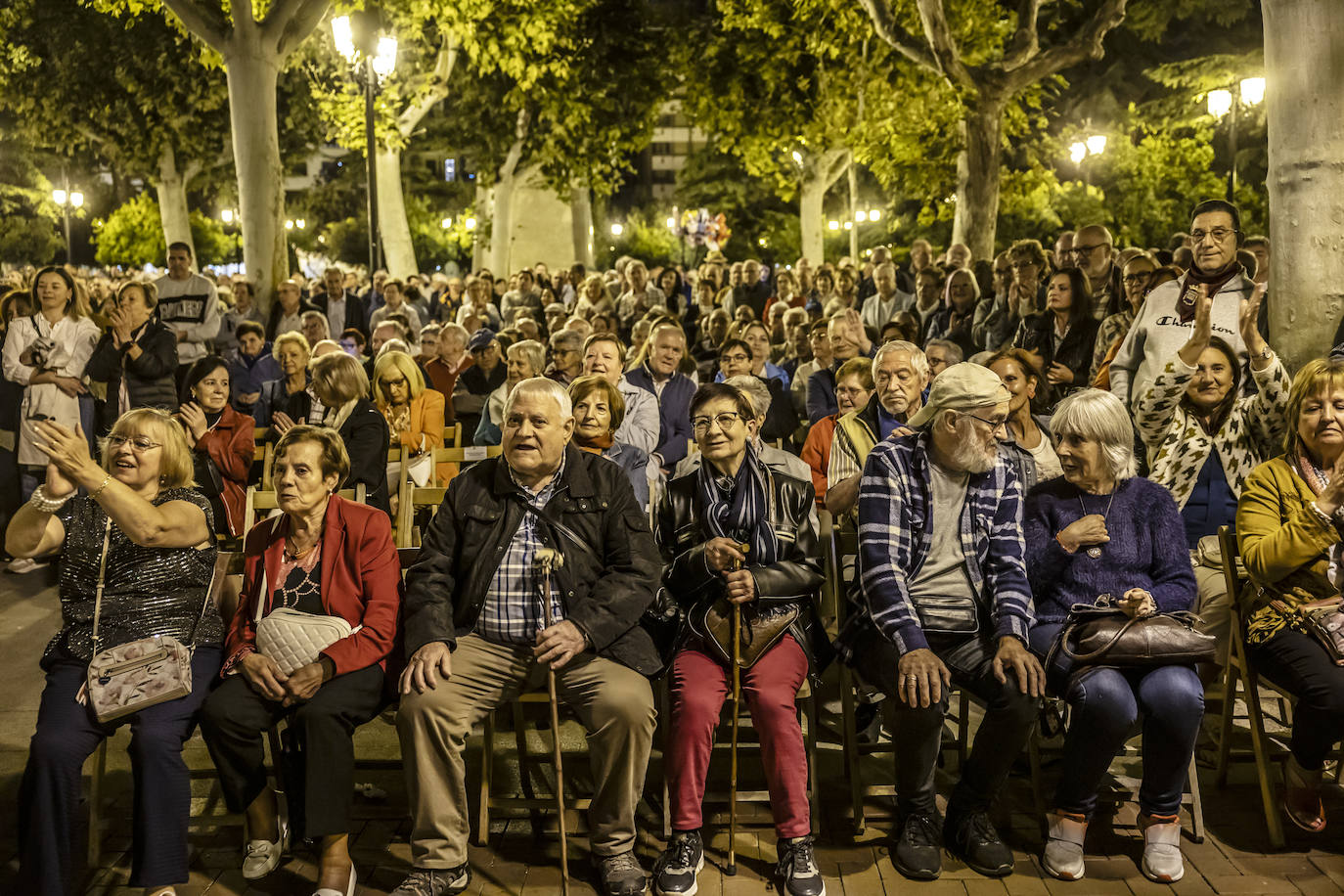 El baile de Los Átomos en El Espolón