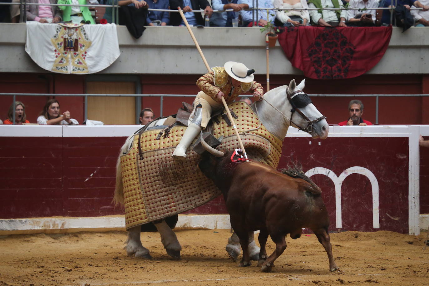 Talavante suma trofeos y Urdiales pone el arte