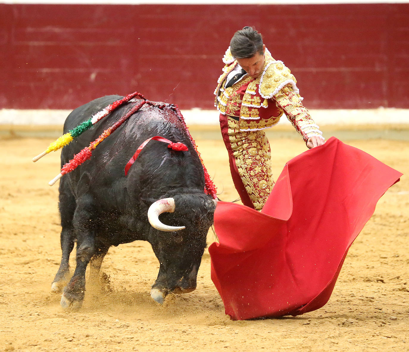 Talavante suma trofeos y Urdiales pone el arte