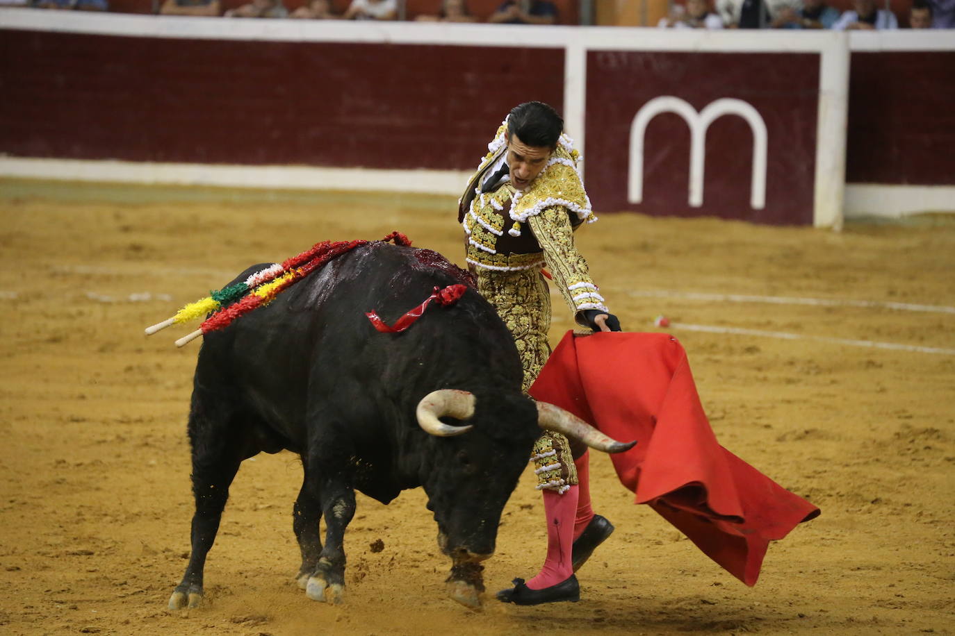 Talavante suma trofeos y Urdiales pone el arte