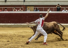 Concurso de recortes en la plaza de toros La Ribera, en imágenes